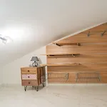 Semiramis Modern - Sleeps 8 Apartment *