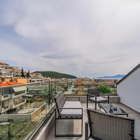 Semiramis Modern - Sleeps 8